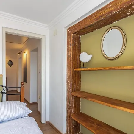 3 Bedroom In Dom wakacyjny Šmrika