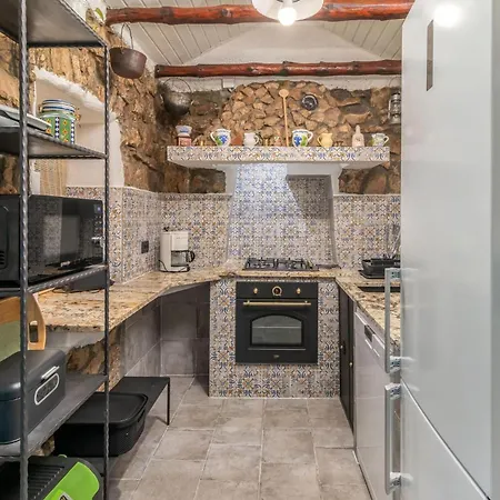 3 Bedroom In * Šmrika